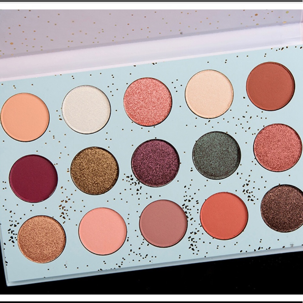 ✨Colourpop All I See Is Magic Eyeshadow Palette✨
